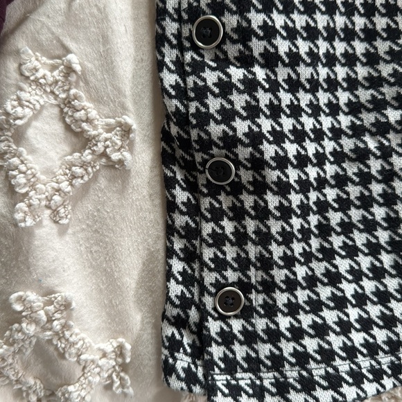 Talbots Black and White Houndstooth Top - Picture 4 of 4